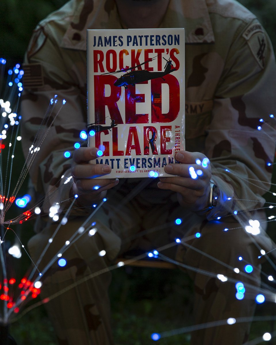 JP_Books's tweet photo. I'll say it: BLACK HAWK DOWN is the greatest war movie ever made. 

And the reason is Matt Eversmann. The story may be fiction. The courage behind it is not. 

ROCKETS RED GLARE. The mission starts NOW. https://t.co/fwaBnjQFKB