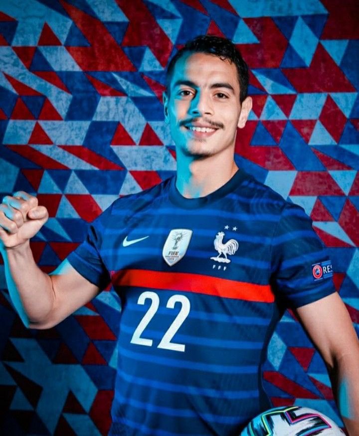 tongpodgaf's tweet photo. Wissam Ben Yedder 🪄 https://t.co/fdc0oGY7Kr