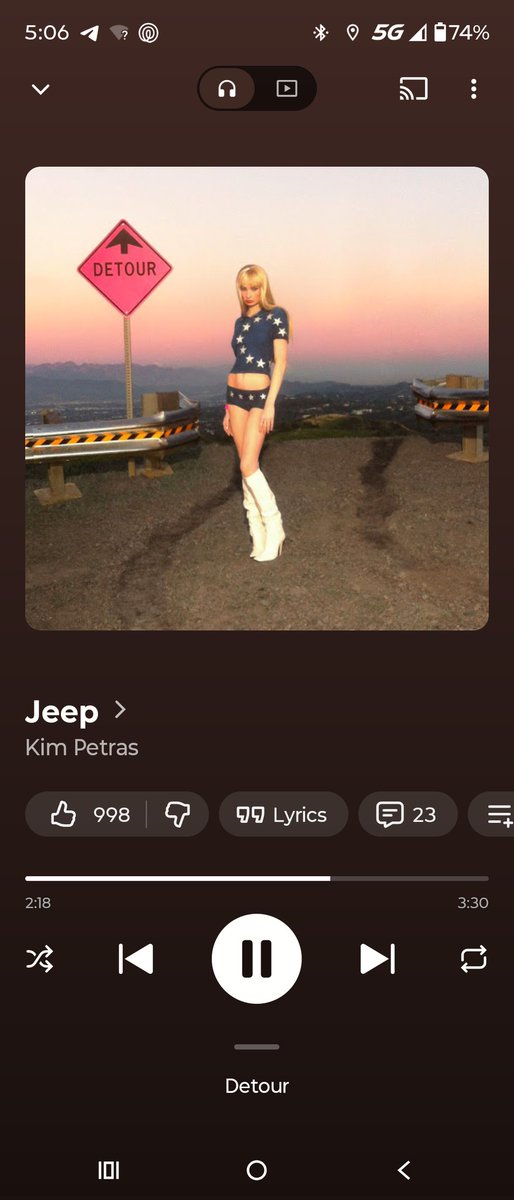 CaoliStuff's tweet photo. In a perfect society this would've topped the country music charts (also in a perfect society there wouldn't be a top country music chart) https://t.co/zRgTHxf0pK