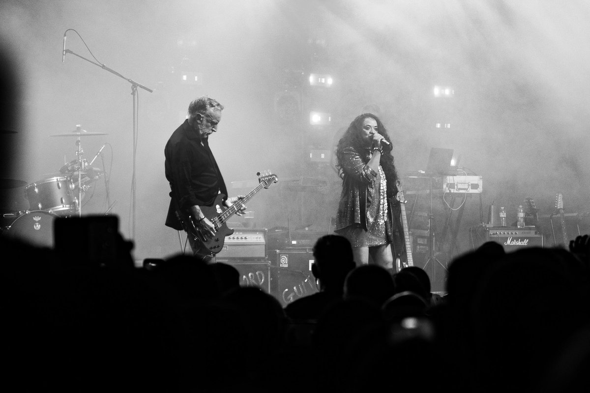 peterhook's tweet photo. More photos…

📸: Lucy Elson https://t.co/UagOMPjow2