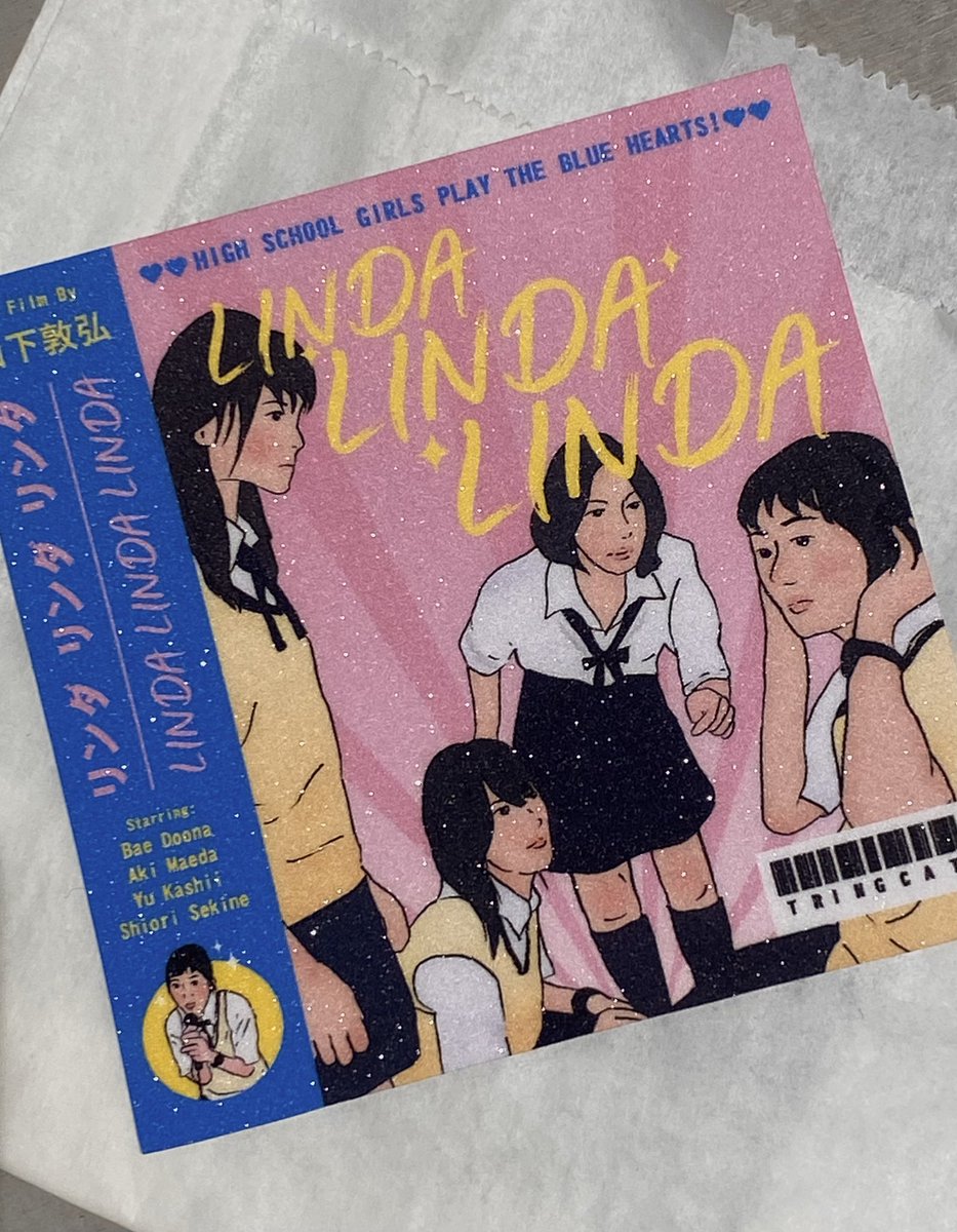 lesserapphic's tweet photo. p-land haul, iya cuma 1 doang, tadinya mau beli sticker sentimental value di day 2 (krn day 1 aku blm ada duitnya) TERNYATA KAKAK @tringcat CM JUALAN DI DAY 1 😭 https://t.co/PhsRRqPfF4