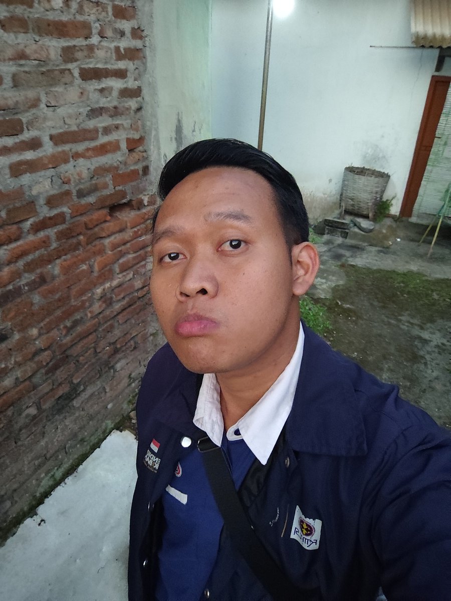 ft_ngrh's tweet photo. Suka sama langitnya... https://t.co/bhUlTL2nrG
