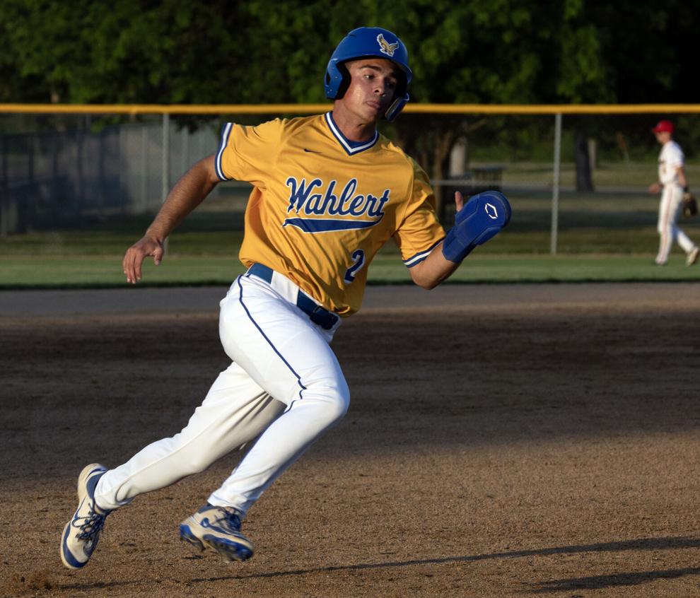 TelegraphHerald's tweet photo. Prep baseball: Wahlert solidifies spot atop Class 3A poll

https://t.co/K1hg9l4Prg https://t.co/rikJvHeqgY