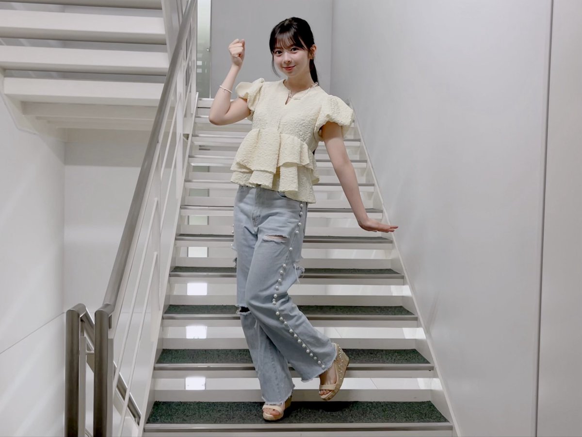 nogizaka46's tweet photo. 本日6月8日(月)22:00から、文化放送「レコメン！」に、#長嶋凛桜 が生出演します！

みなさま、ぜひお聴きください📻💫

#レコメン
#乃木坂46

https://t.co/DFDSURutbn https://t.co/xA0rx8iqRX