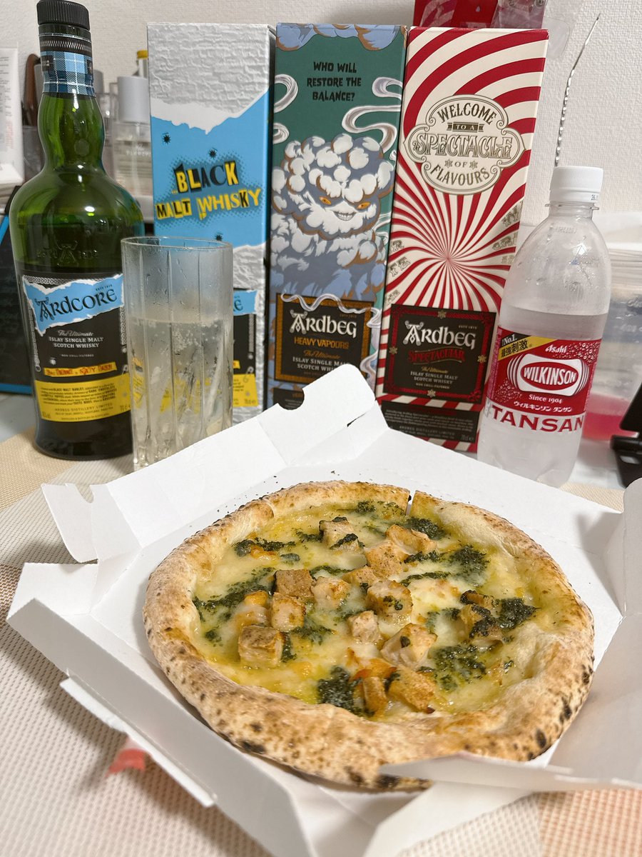 uonumonta's tweet photo. 皆様こんばんは!
自宅にて振り返りたいと思います!さて、いよいよ今週末はArdbeg Dayですね!
イベントは何日参加ですか?私は13日の夕方参加、終わったあとは、@barcorryvreckan へ!
ご一緒に飲みに行きましょう!!
#Ardbeg
#アードベッグ
#ArdbegDay
#アードベッグデイ https://t.co/Ss3EmZb4Py