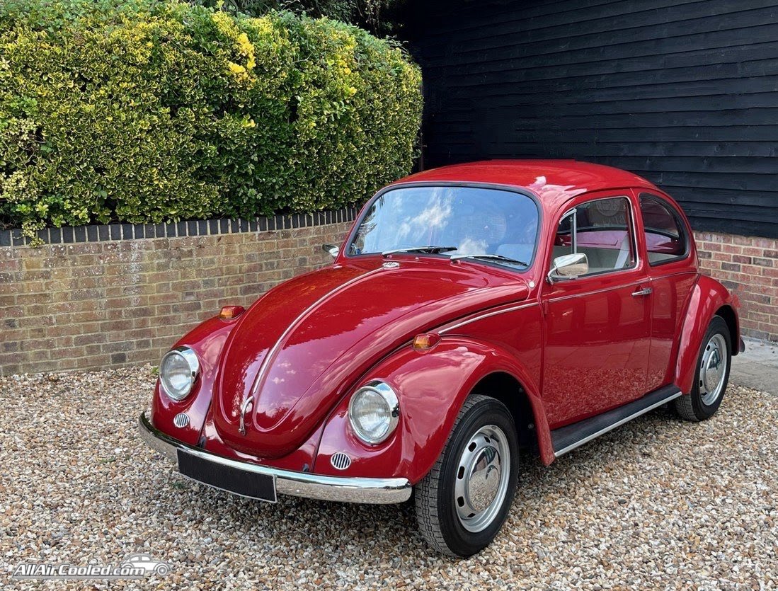allaircooledvws's tweet photo. A clean red Bug parked and ready for another day on the road. Simple lines, classic shape, and the kind of presence that never fades. This Bug shows why these cars still feel special every time you see one. #VWBug https://t.co/WStb0KOnro