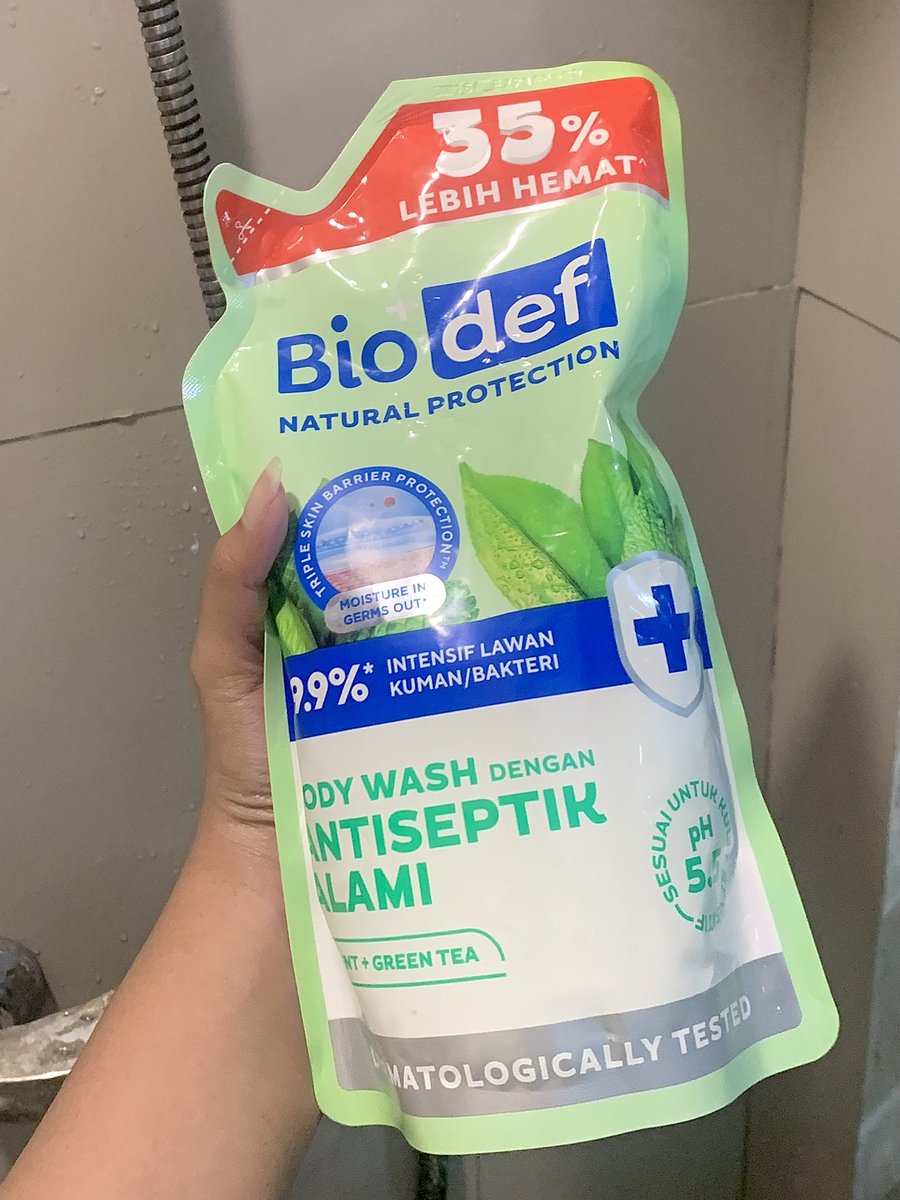 vanjllatte's tweet photo. kalo kalian masih struggle sama bacne, cobain body wash ini deh di aku NGARUH BGTT🥹👌 https://t.co/gng9nz7sSV