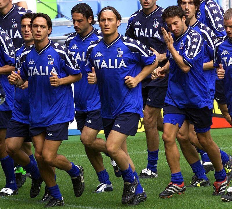 90sfootball's tweet photo. Italy had some attack in the late 90s... 🇮🇹 https://t.co/Y1VkW5tzho