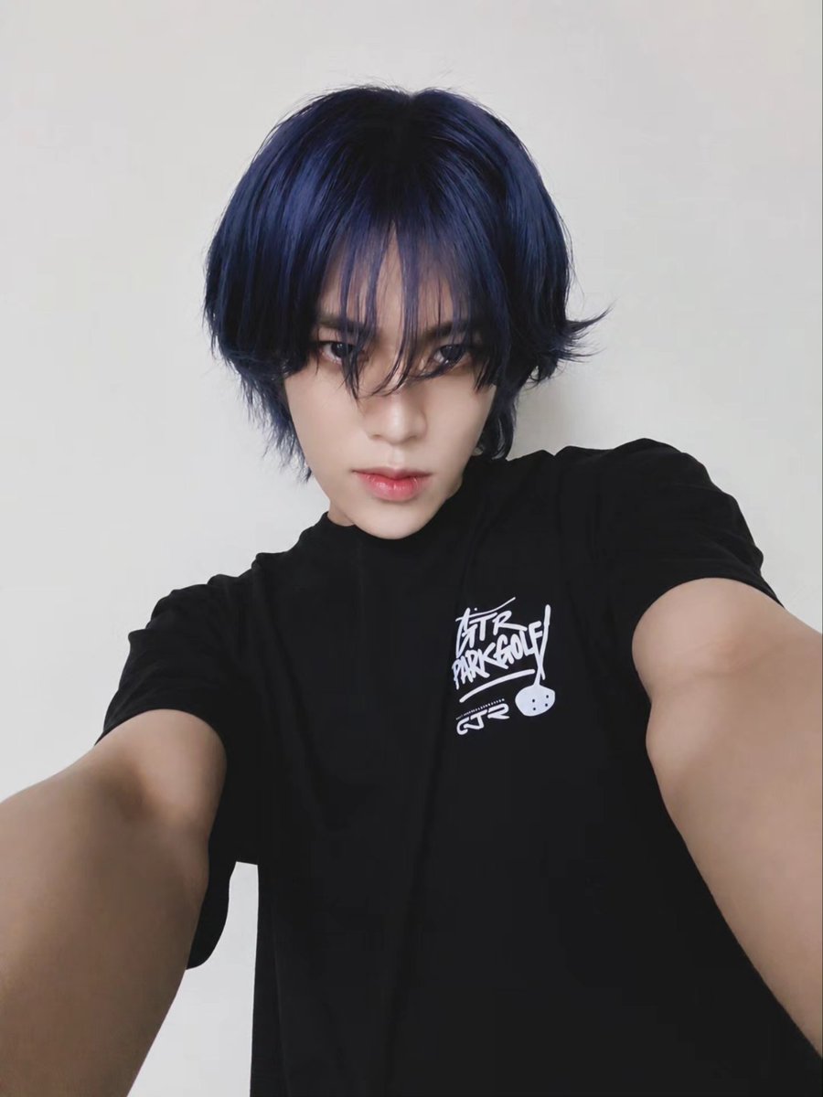 PinkBlur999's tweet photo. 아야토?🔪🫐 https://t.co/8bipMEOjh7