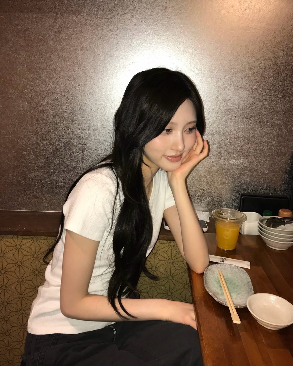 폴랴 tweet media