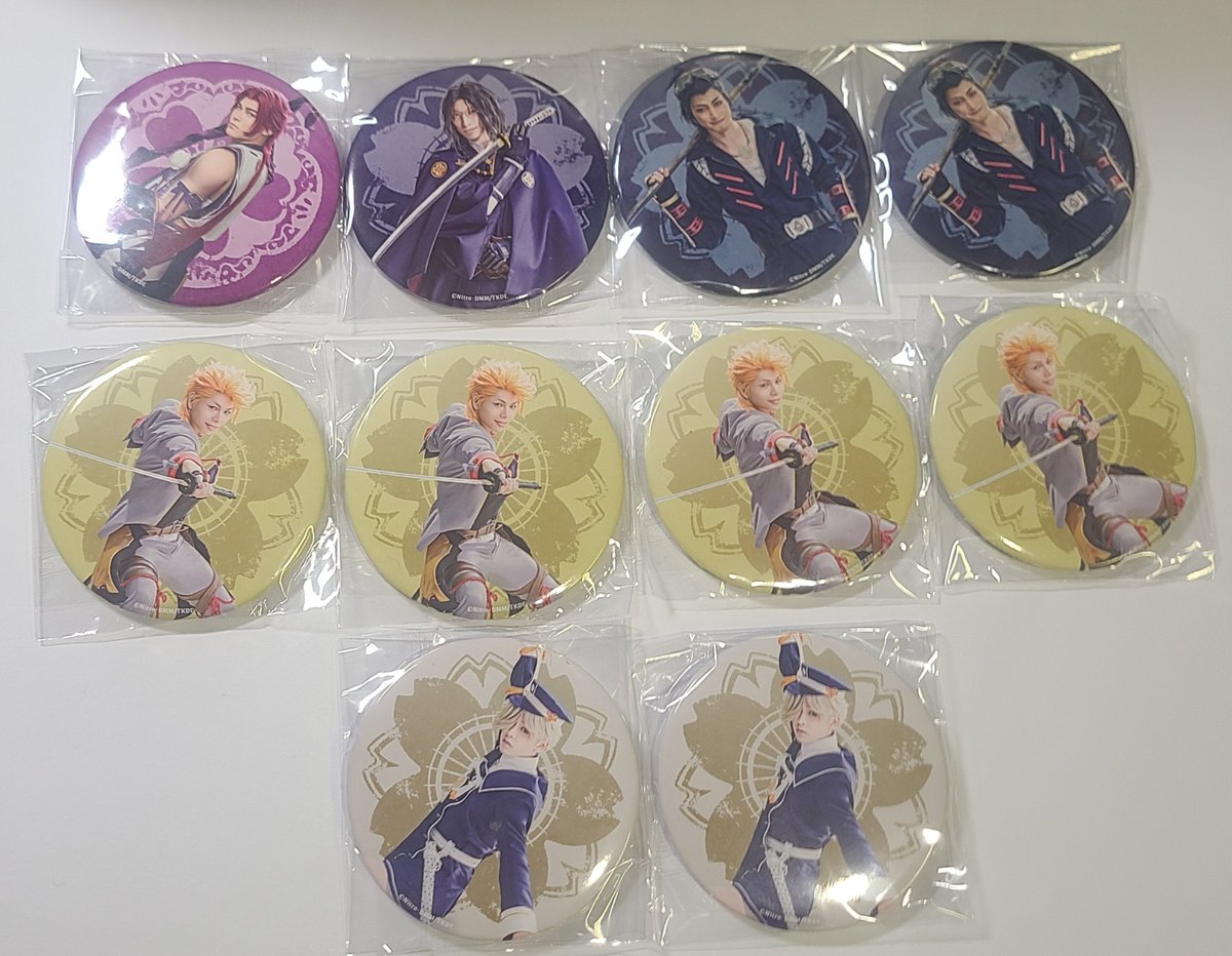 nabe_002's tweet photo. 【譲渡】刀剣乱舞 ミュージカル 舞台 缶バッジ
譲→画像のもの
求→1つ100円＋送料
一枚目ご希望の場合は2，3枚目より同数お引きとりをお願いいたします。該当します方いらっしゃいましたらお声がけください。 https://t.co/GecfdcnpMm