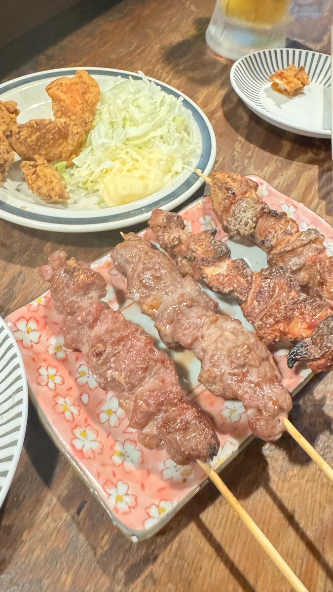 akionaka5656's tweet photo. 関東も梅雨入り。
そんな中、今日は兵庫まで弾丸で日帰り不動産調査。😎
実は個人的に物件を買うつもりで、地域の力になれたらと企んでます。
まずは現地業者さんと軽く乾杯。
来週も突っ走し、今年はやれるところまでやり切ります。😁😁😁
そろそろ、山登りしたいですが、、、 https://t.co/jXo3zqSr7o