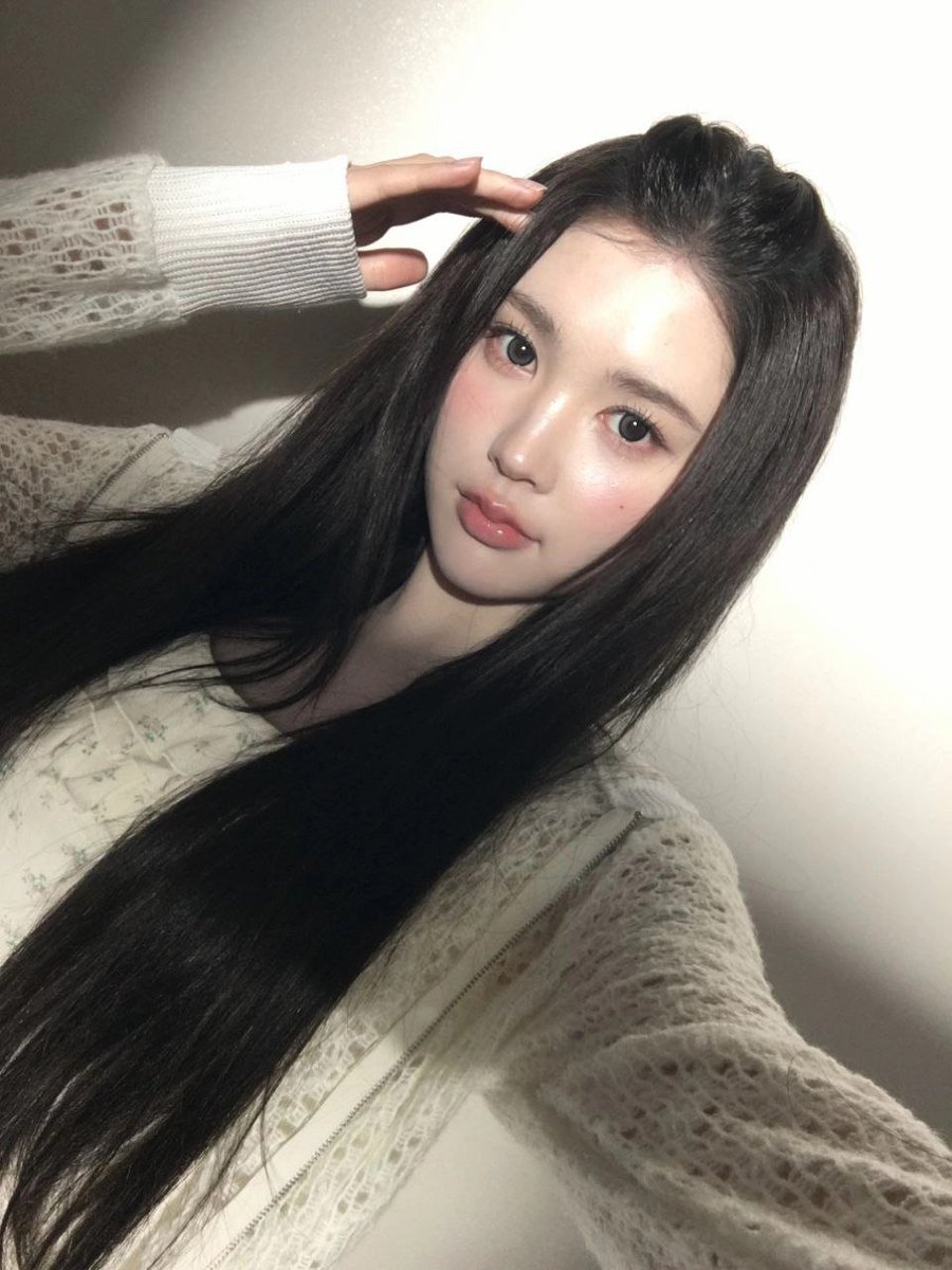 a-na pics tweet media