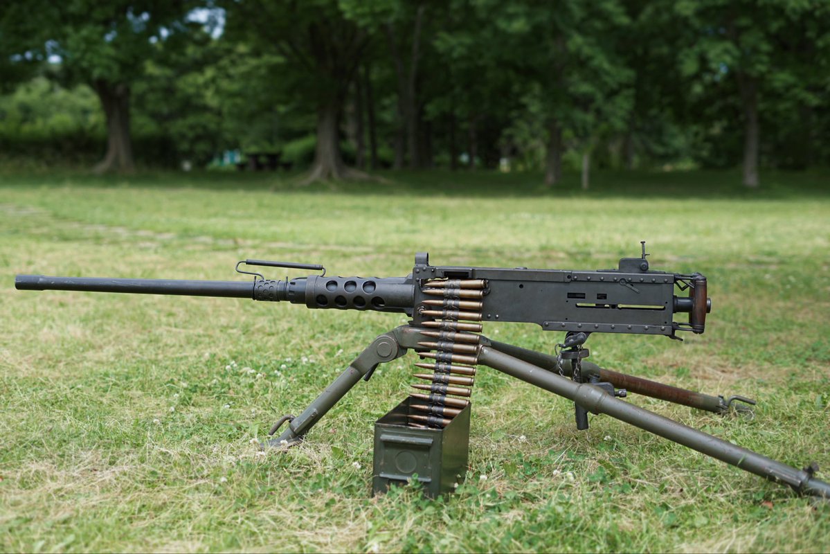 DArtagnan_1341's tweet photo. 無可動のブローニングM2重機関銃を購入！！
とにかくデカい！重い！！最強！！！💪 https://t.co/XBIKDkwiZ7