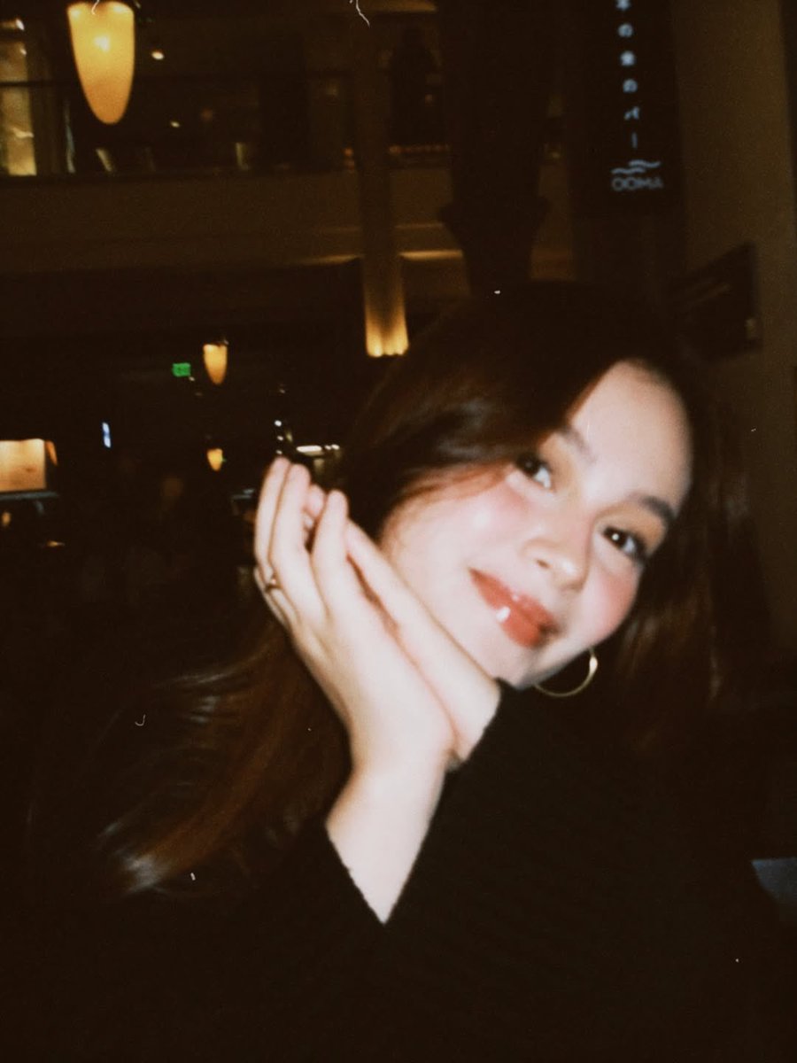 always_capkrys's tweet photo. she’s a drop dead gorgeous woman 😩

#KrystalMejes https://t.co/hLoXGcOtsS