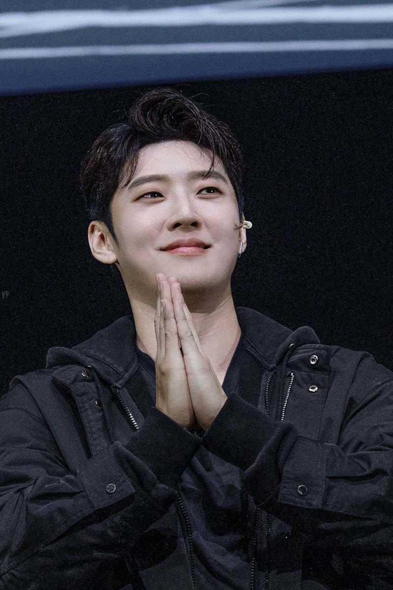 xiaxiaxia_pp's tweet photo. 260517 데스노트 커튼콜

야가미 라이토｜#고은성

🙏👐 https://t.co/viLJmMDuiZ