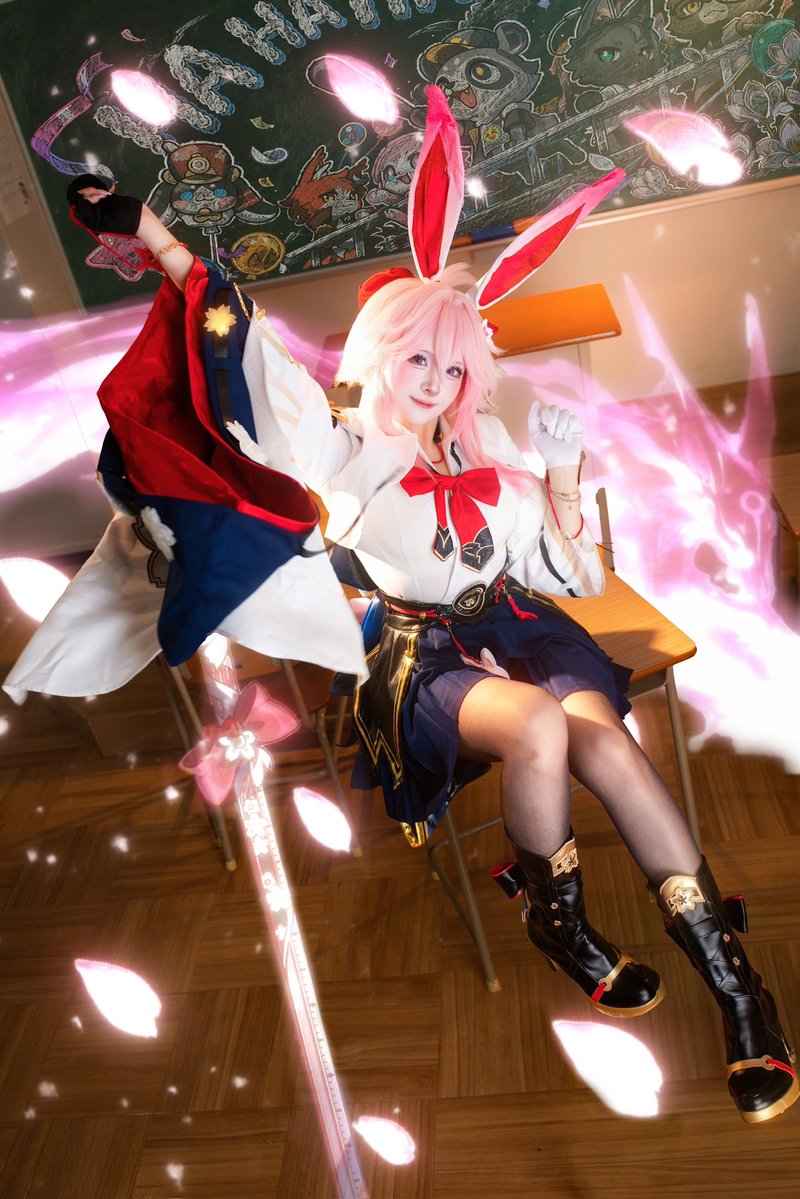 azarashi_cos's tweet photo. 崩壊スターレイル：緋英🎀

行こう、キツネ先生──

#崩壊スターレイル #HonkaiStarRail
#緋英 #スタレ https://t.co/2nVTrcGAIH