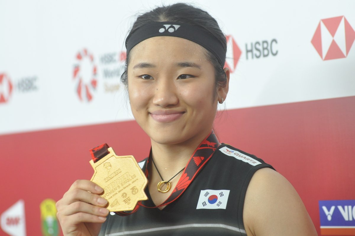 putrategar2709's tweet photo. An Se Young. After Final. Polytron Indonesia Open. 2026. https://t.co/ZDHwglaeRN
