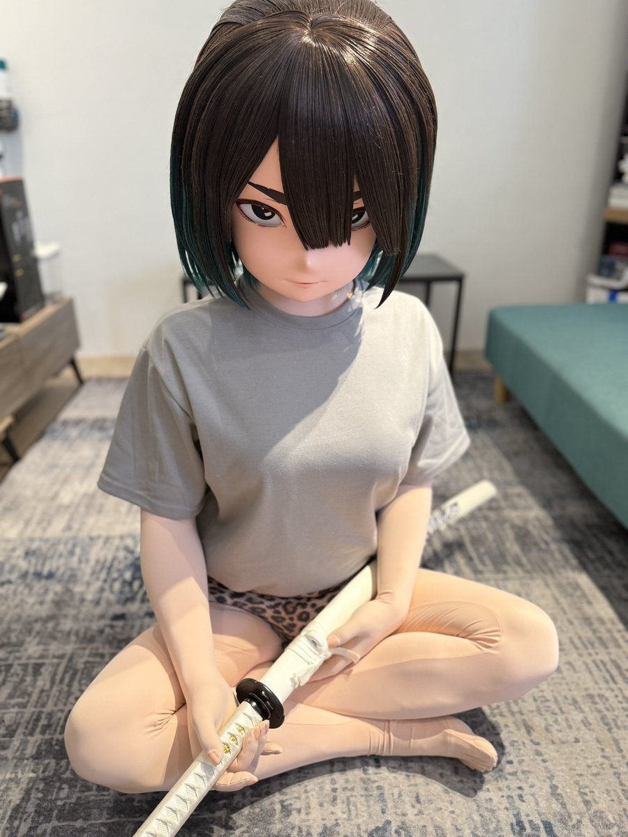 shjing339294's tweet photo. なんだか急にたくさんの方に見ていただけて、びっくりしてます…本当にありがとうございます🙇‍♀️
着���るみを始めて半年、まだ��だ下手っぴだけど、「好きなものを好き」って言い続けられる人でいたい。ぼたんとウブメが大好きだ〜！という気持ちだけは、誰にも負けません🦁🐦
これからもマイペースに続けていきます。あなたのことも、聞かせてください……「何かをひたむきに愛している」、そんな気持ち……

#獅白ぼたん #shishirobotan #hololive #着ぐるみ #kigurumi #ウブメ