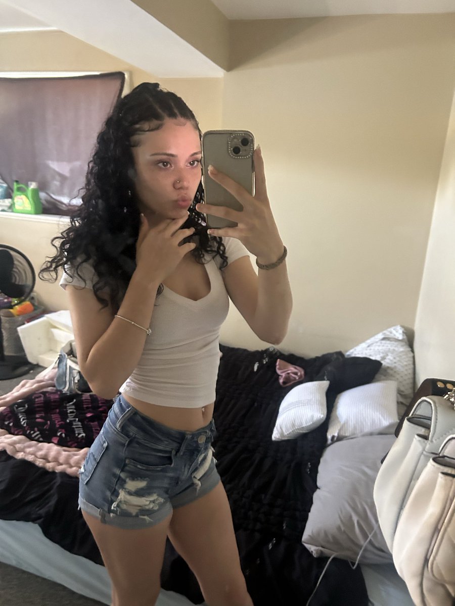 lexi tweet media