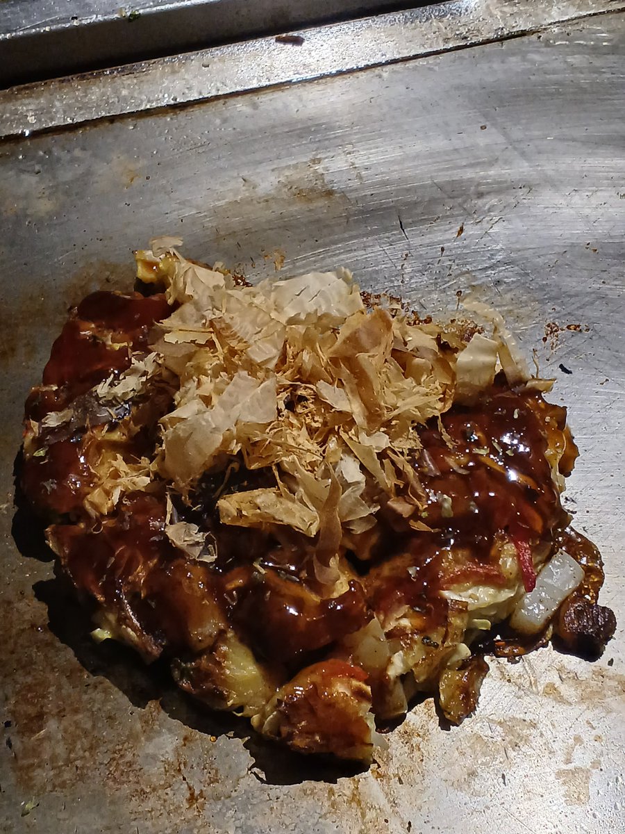 tezz221's tweet photo. 来る前に「じゃりン子チエ」を読んでたもんで、お好み焼きが食べたくなって。 https://t.co/PpDzCtwVrx