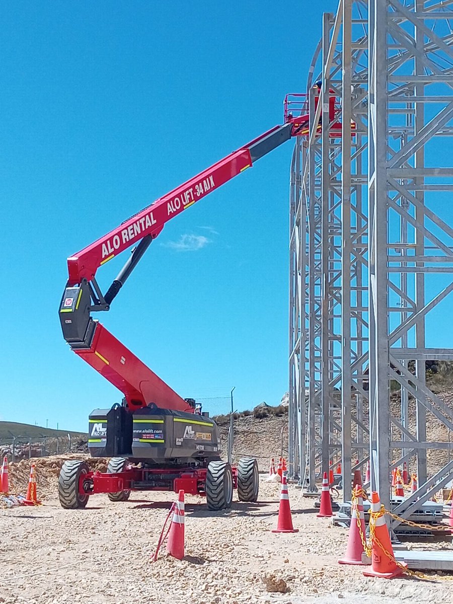 Alo_Lift's tweet photo. 🚀 ¡Desde hoy estamos en #Exponor2026!  

Te esperamos en el stand de ALO Group y ALO Lift para conversar sobre soluciones para minería, industria y trabajo en altura.  

Nuevos proyectos, nuevas oportunidades y grandes negocios nos esperan en Antofagasta🇨🇱. https://t.co/vwFZLrUVhI