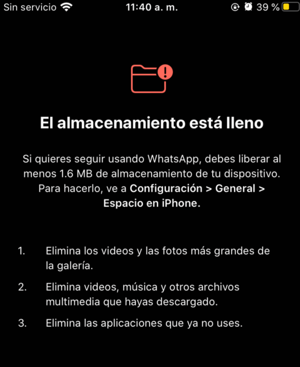 Fran_actua's tweet photo. EL ALMACENAMIENTO DE TU iPHONE ESTÁ LLENO.

Pero no por tus fotos. 

Ni por tus apps.

Está lleno de basura invisible que tu iPhone acumula sin que lo sepas.

10 trucos para liberar espacio AHORA sin borrar nada importante 🧵👇 https://t.co/cYmy3G83Gz