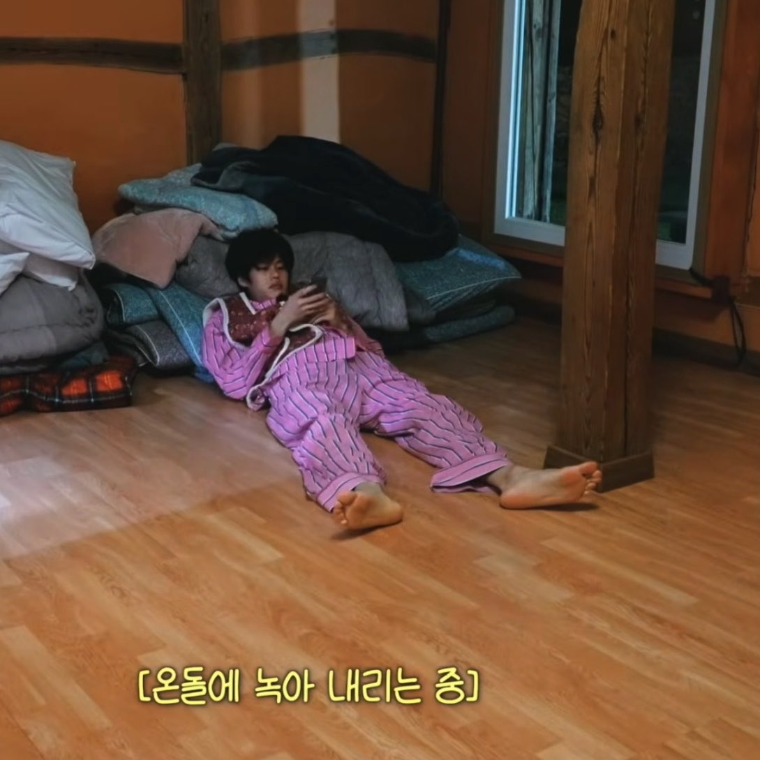 20031121__'s tweet photo. 소히 혼자엿다가 점점 합체되는 라이즈 엄청 기엽다 ㅋㅋ ㅋㅋ ㅋ 이와중에 모든 색 다 빼앗은 핑크돼희 엄청 눈에 띔 ㅜㅜ https://t.co/5uVwhtJqCB