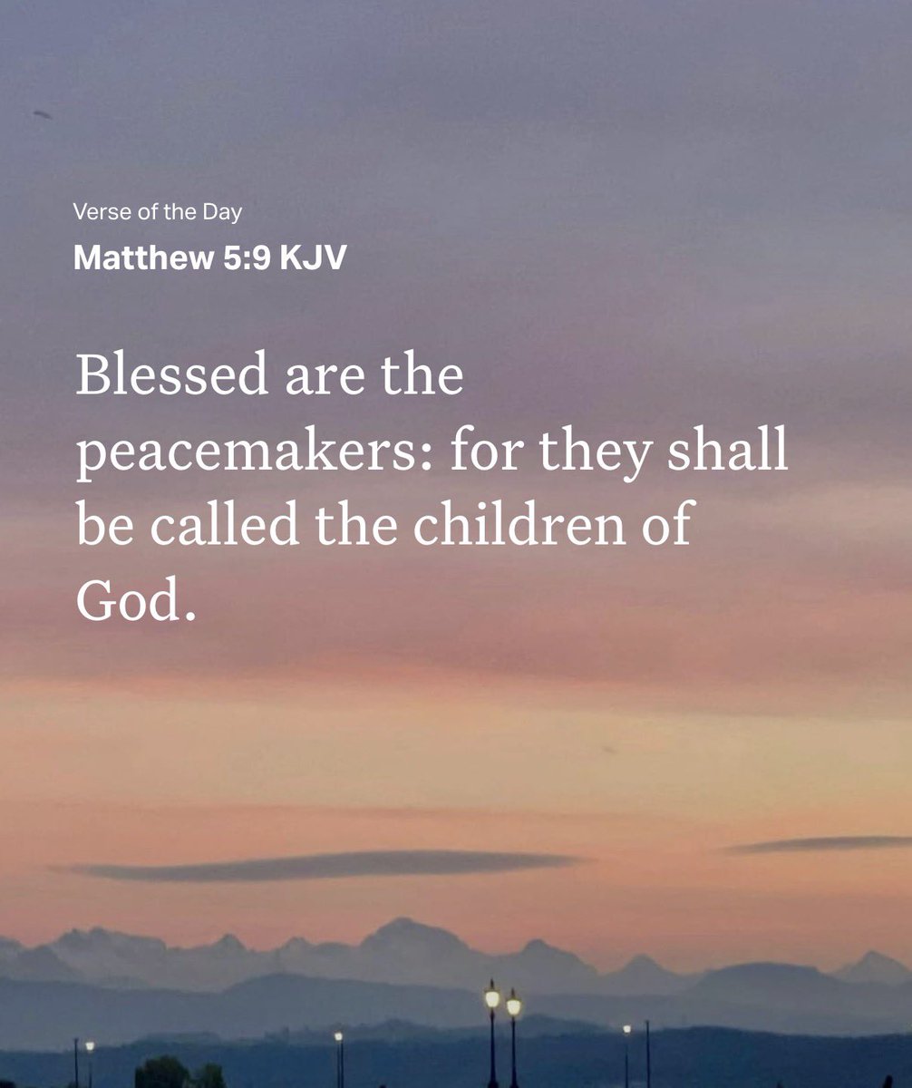 xclusive_cee's tweet photo. Prayer 
Lord, I pray for peace and joy in every broken and troubled heart. May they find peace and comfort in your presence and to be called children of God. Amen. 

Happy New Week ✨
Watch word for the day: I will trust in God with all my heart because I am under the covering of the Lord. Amen (Proverbs 3:5–6)