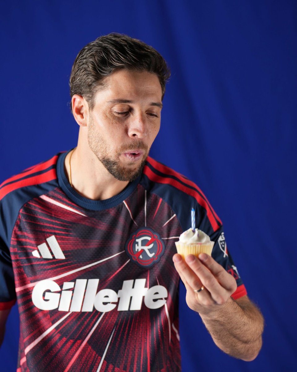 NERevolution's tweet photo. Wishing a happy birthday to our guy Matt! 🎉 https://t.co/P9Ac9W5Md6