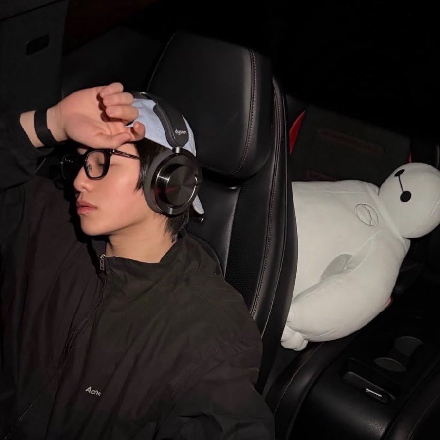 jwillestt's tweet photo. EXCUSE ME WILLIAM GOT HIS BAYMAX?!!!! 😭😭😭😭😭😭

faen buying for him or what?!!!🙂‍↕️🤏🏻

#williamjkp https://t.co/g9heQEZ4qK