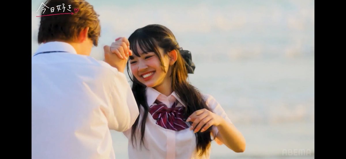 YamYasiy's tweet photo. 飾らない無邪気なゆうかちゃんと、素直で表情豊かなりおの組み合わせ非常に良い
 #今日好き https://t.co/8VqjukVWfE