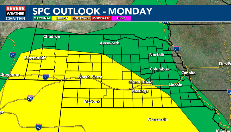 BrandonRector's tweet photo. Monday morning update: Isolated to scattered severe thunderstorms are possible in the area Monday, Tuesday and Wednesday. Large hail and damaging winds are the main threats. The tornado threat is low. https://t.co/y2ICnLb6lS