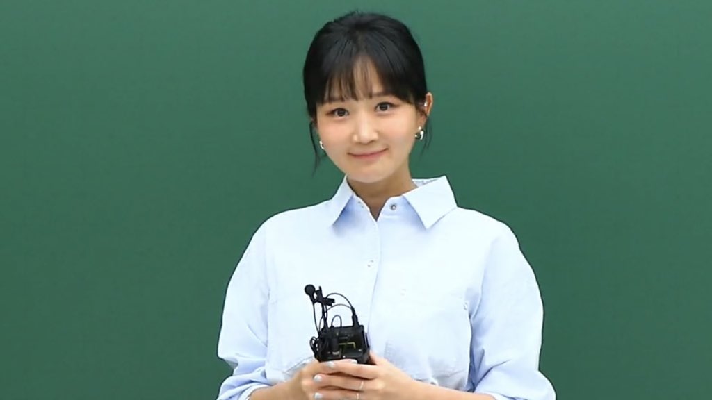 studyilli's tweet photo. 미지님 죄송한데 진짜 개 귀엽게 생기 셨네요 https://t.co/6io0vvaYEs