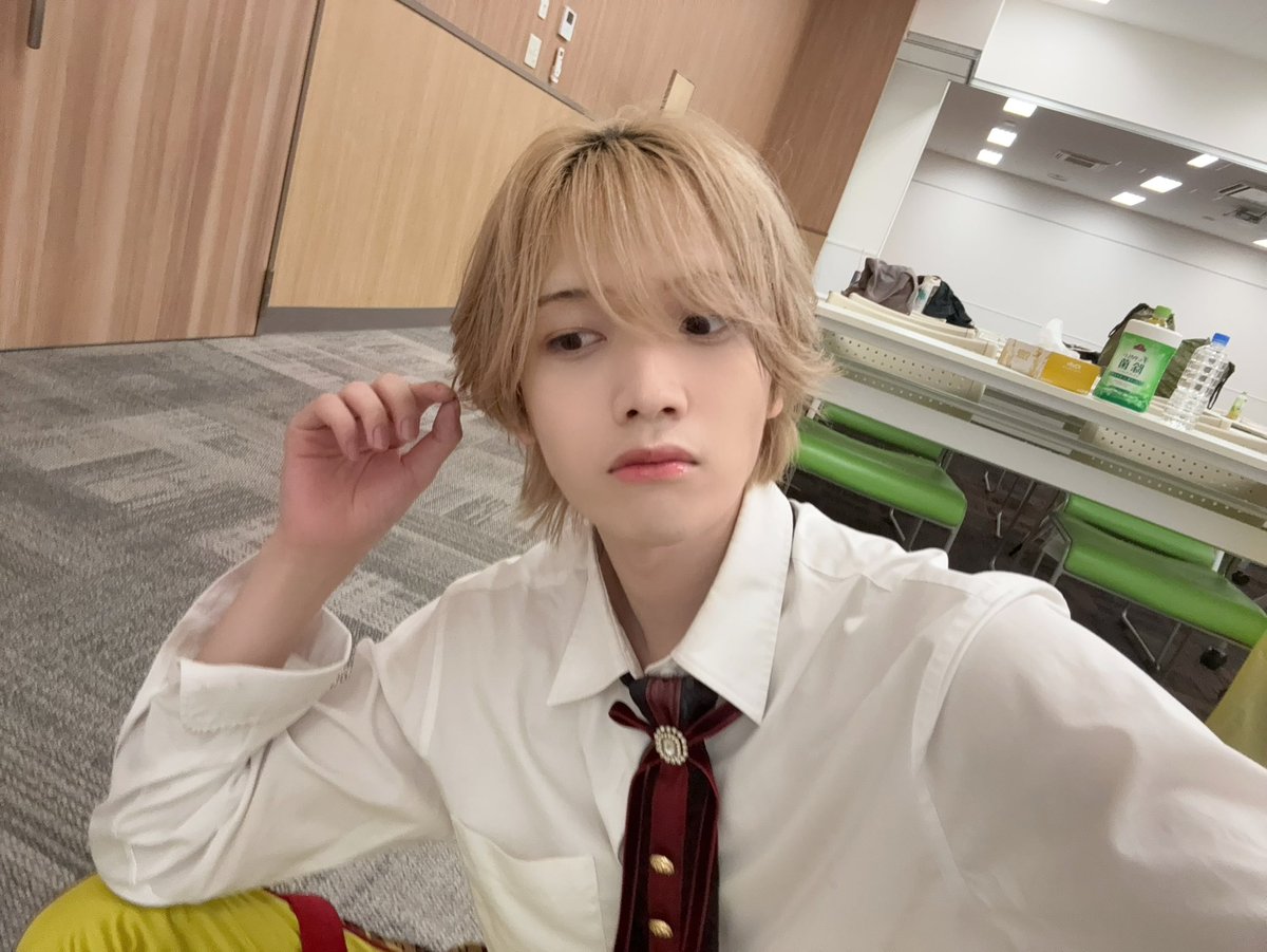 Reborn__AKITO's tweet photo. んー🧐 https://t.co/ZJhzSvzV7q