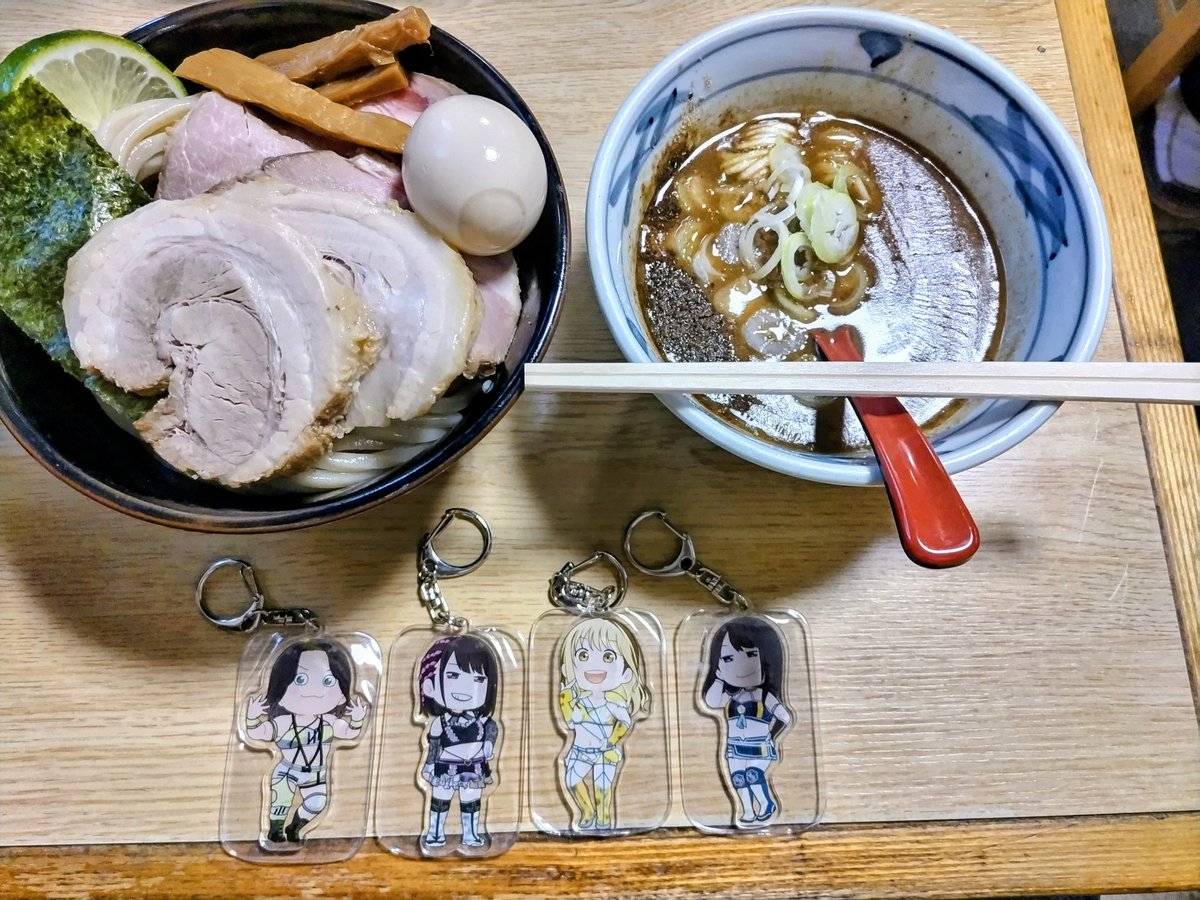 OkTwcswsmhos28O's tweet photo. STARDOM６．７宇都宮大会！
帰り際に晩飯に寄ったのは、姫ゆりあ選手もお勧めする！ここ村岡屋さん！
つけ麺、かーなーり美味かったです！☺️
宇都宮出張の際は、ぜひまた寄りたいと思います！🫡
#姫ゆりあ
#村岡屋
#STARDOM https://t.co/Q655GoAHuR