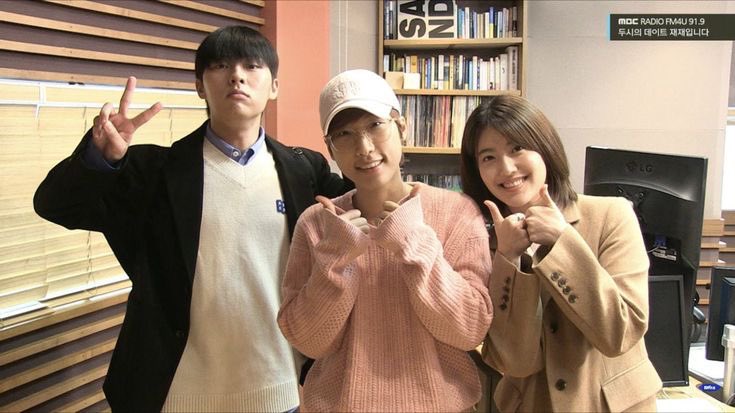 justonlywook's tweet photo. 두데 라디오때도 너무 이뻤음
똥글똥글 https://t.co/1u1sW15RVQ