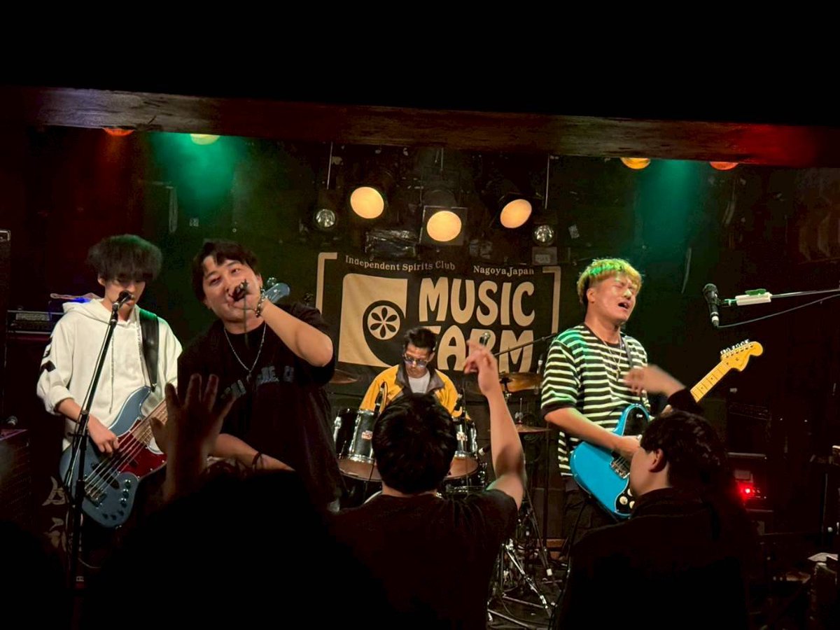 Sunday_Limited's tweet photo. 2026/06/07

藤が丘MUSIC FARM
ACT ON STAGE Vol.2ありがとうございました‼️

雨の中足を運んで下さった皆様のおかげで素晴らしいイベントになりました！
2Daysイベント「ACT ON SENTIMENTAL」に向けて更に上げていきます🔥

次回は7/19(日)ell.sizeぜひお越しください‼️絶対後悔させません。 https://t.co/93vhWz6wWw