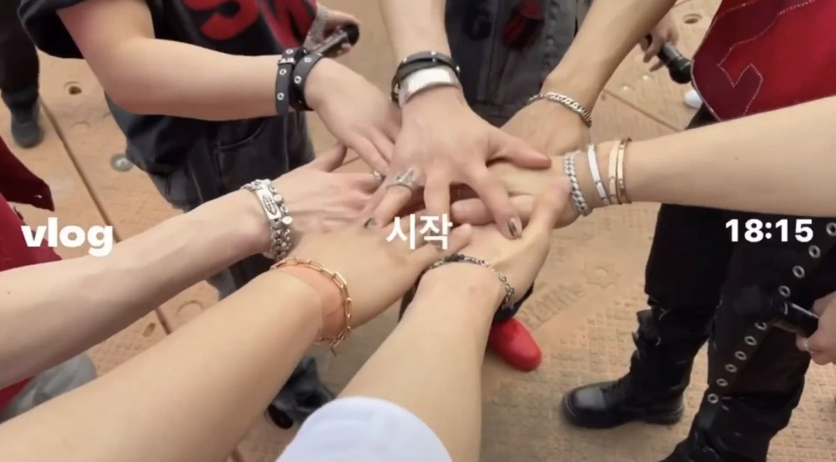 hyunin_mp4 tweet picture