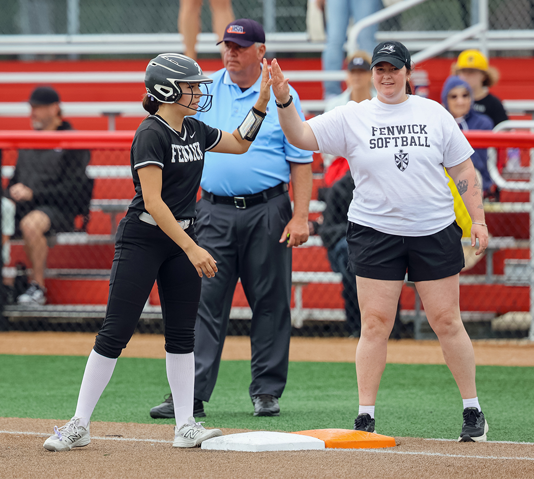 fenwickfriars's tweet photo. Congratulations to the #FenwickFriars Girls' Softball Team on their 3rd-place finish in the IHSA Class 3A State Softball Tournament in Peoria over the weekend. Great job, girls! Friar Nation is proud of you! https://t.co/Y2GWjlmscr