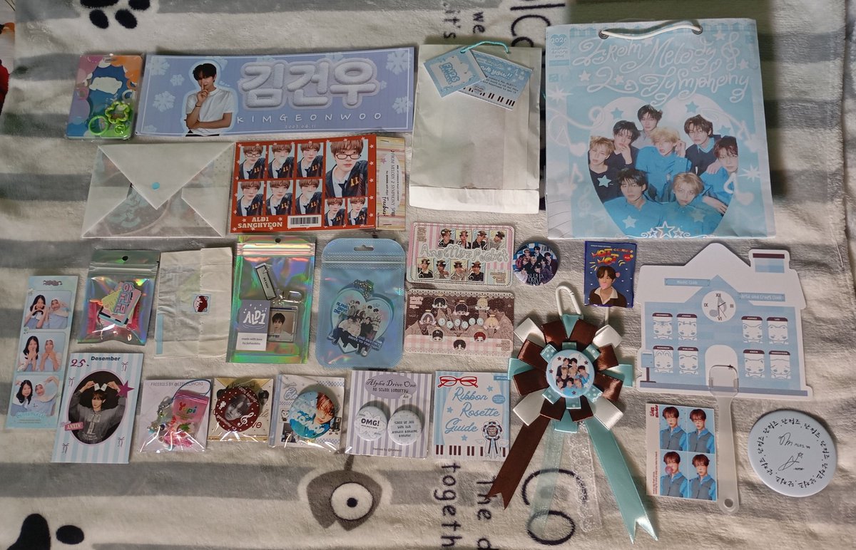 matchaxinz's tweet photo. Thank you for the cute freebies! 💗

tags; 
@fromallyz @geonseoproject @ayonpempek @forlewon @beforebeom @geonwooine @chasolace @jiahaobits @leeleowoni
@mzkyz_ @kswnowhr @cimoldonggyu @geonjjunizm https://t.co/pJz2OJ02UT