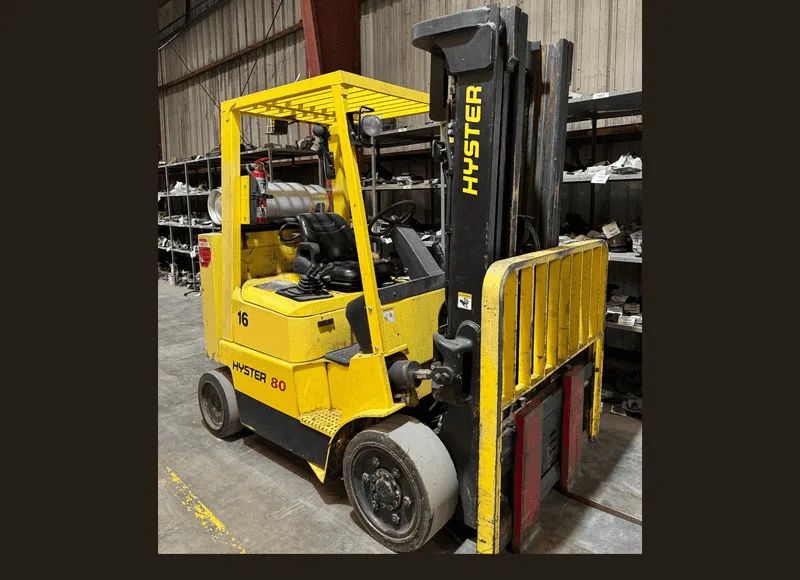 southernImport's tweet photo. 🚨 HEAVY DUTY FORKLIFT IN JACKSON! 🚨
2005 Hyster S80XM-BCS

✨ 8,000 lbs Lifting Capacity!
✨ GM 4.3L V6 (Gas/LPG)
✨ Pneumatic Tires (Indoor/Outdoor)

We offer Equipment Financing &amp; Rent-To-Own options! 👇
https://t.co/E25fdoxWRH
#JacksonMS #Forklift https://t.co/26QOCOn2AZ
