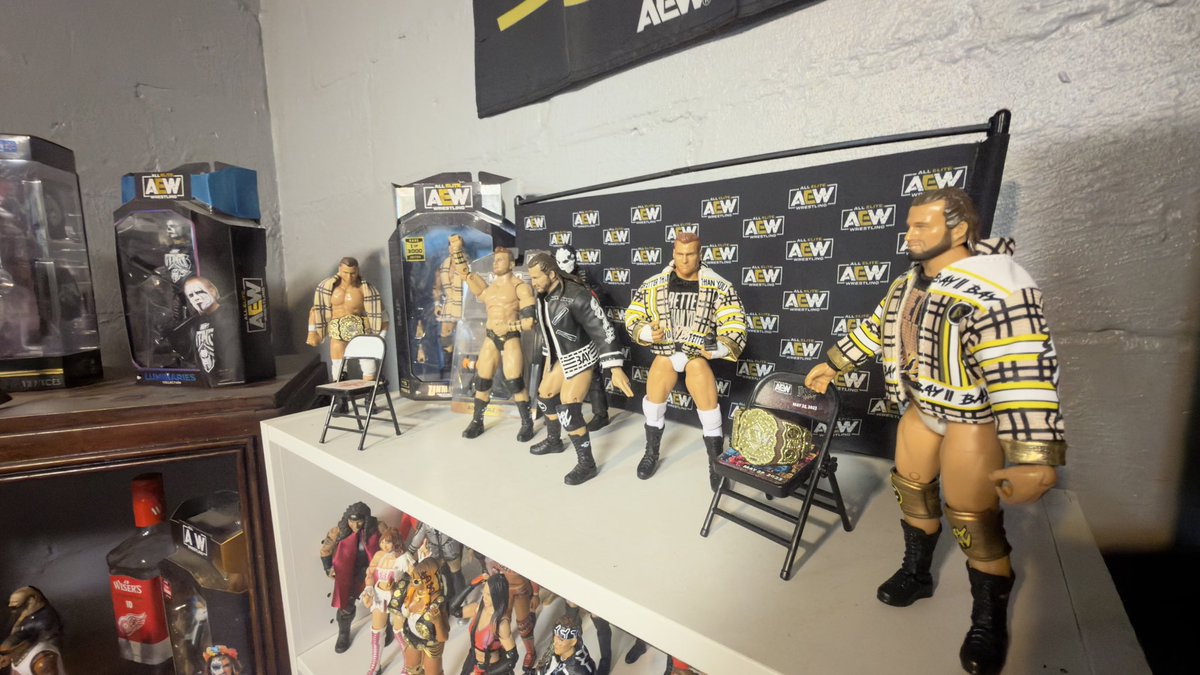 fknshayne's tweet photo. I felt like my figures needed more breathing space; so got another shelf. Tried finding ways to incorporate factions where I had Chases. #aew https://t.co/Ior21lWvqe