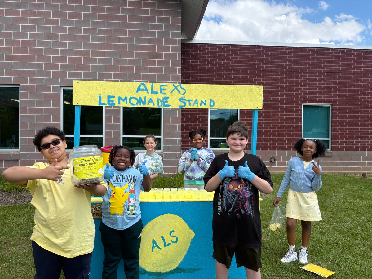 woodridge's tweet photo. Woodridge Elementary raised $3,298.50 for childhood cancer research through this year’s Alex’s Lemonade Stand! 🍋

A powerful tradition led by our 4th graders since 2018—showing service, compassion, and community in action. 💛 #WoodridgeWay https://t.co/7BqYuQpqht
