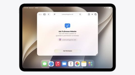 BROKENBRITAIN0's tweet photo. 🚨BREAKING: Apple becomes the first big tech company to CAVE to the UK governments new child safety demands 🇬🇧 

They have announced that devices will AUTOMATICALLY scan children’s devices and blur any nudity by default - and also allow parents further parental controls including approving and denying access to websites via other devices.