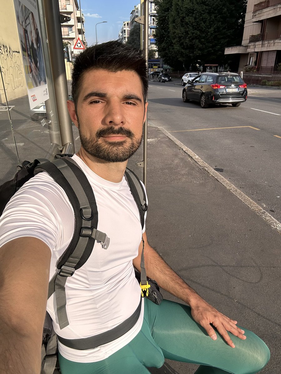 Granbig989's tweet photo. Dite che si notava? 😜😈 https://t.co/rNXXuWdBD5