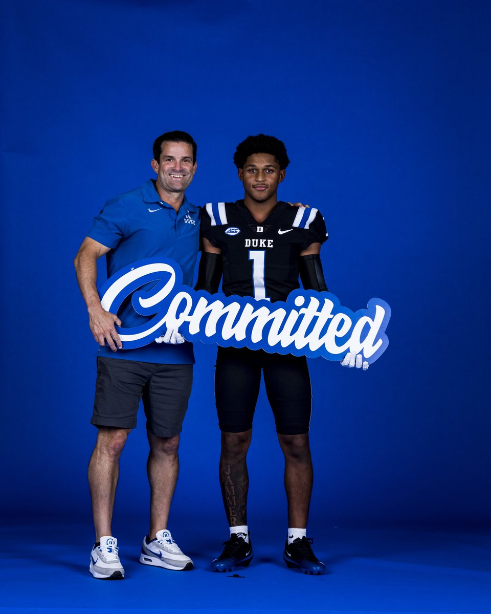 KasenJammer's tweet photo. I’M HOME #AGTG 
Angleton➡️Durham 
@Coach_MannyDiaz @CoachPehrson @VBentley_2 @Coach_Stuck @Coach_Barlow @CoachPatke @TreDevones @CoachJBrittain @_CoachTorres @qdiggs6 @jacorynichols @BamPerformance @Shaun_Rut @coachphillevans https://t.co/ntYCcWHyhF