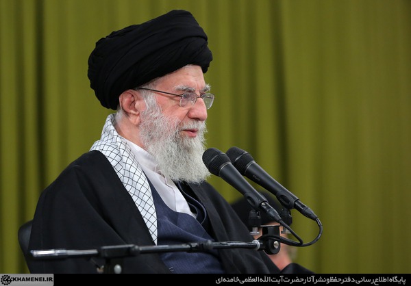 Nematian3's tweet photo. میخوام کمی تلخ صحبت کنم ببخشید:
از کی انقدر بی‌غیرت شدیم که رهبر عزیزتر از جانمون، نایب امام زمانمون رو شهید کردن و ما دنیا رو کن فیکون نکردیم؟!
#یا_لثارات_الخامنه‌ای https://t.co/jnwmW73kzH