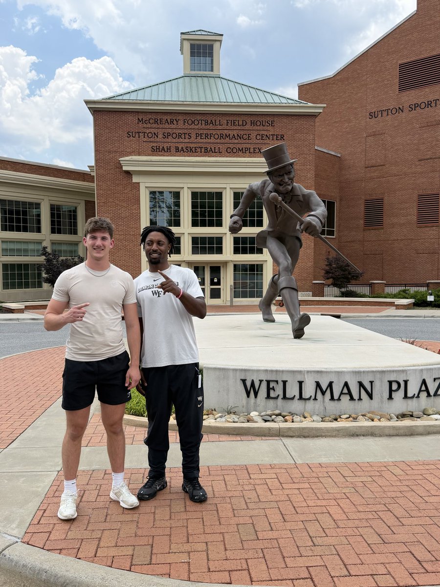 CashCooper2027's tweet photo. Thank you to @RussKieselhorst and @WakeFB for the private visit today. Incredible facilities and  I loved everything I saw. Now let’s get to work tonight! 

@tygatson @CoachTHollowell @MaggieJMullen20 

@AllenTrieu @JasonKillop @EthanmMcDowell @TheD_Zone
@Belite_training @Coachvon05
@DOFRecruiting @michfbfrenzy
@BigMadonski @AndrewSchulte33
@Titan78378009