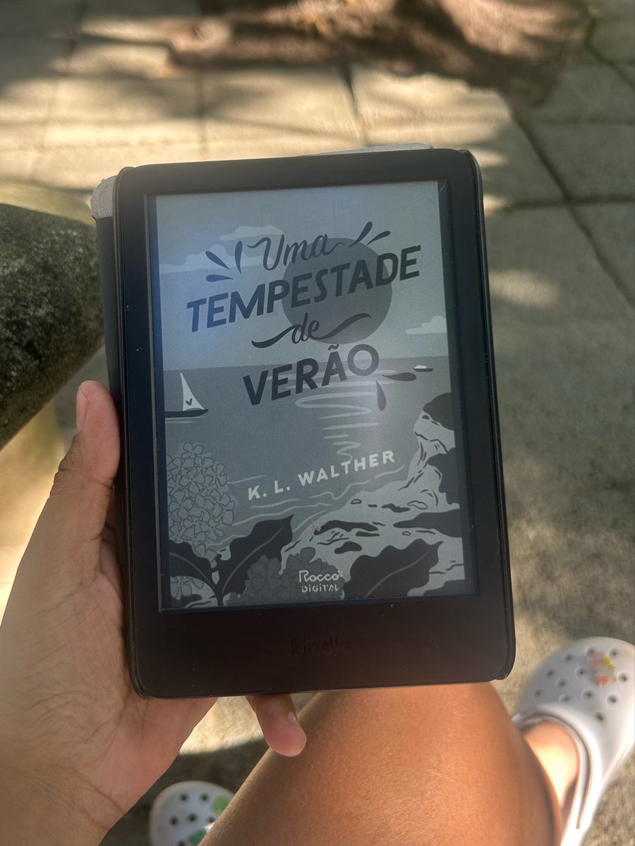 acooz_'s tweet photo. começando esse!!
#booktwt https://t.co/Hqx5uLlzoe